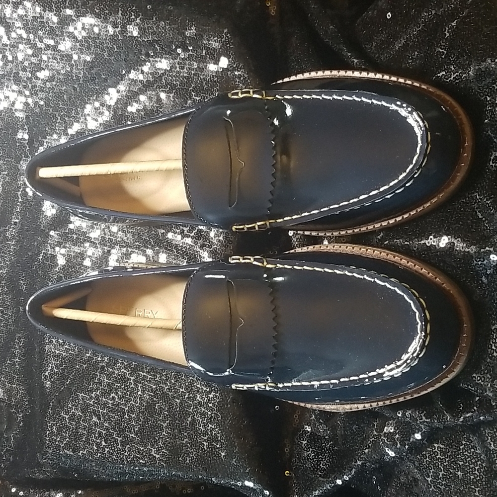 SPERRY Navy patent loafer size 11